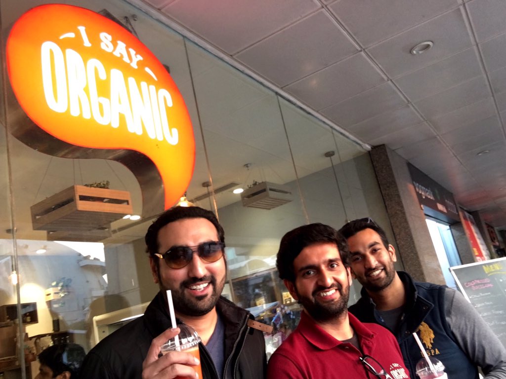 At the (organically) minty-fresh <a href="/ISayOrganic/">I Say Organic</a> store at @SelectCITYWALK with <a href="/ashmeetkapoor/">Ashmeet Kapoor</a> #GoGetYourOrganicFix