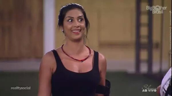 "eu te conheço do twitter"