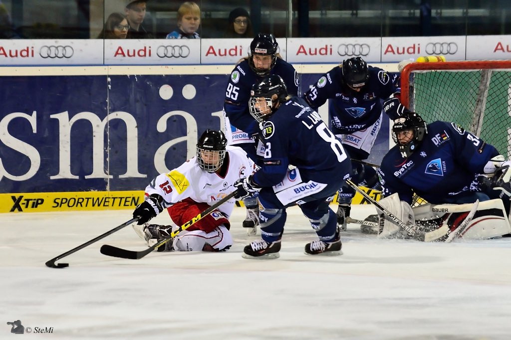 OSCEisladies's tweet photo. Manchmal reicht eben ein gutes Duo - Zwei Pantherinnen erlegen die Eisladies am Samstag - https://t.co/JpSrDGp2A8 https://t.co/xmH1AGMupu