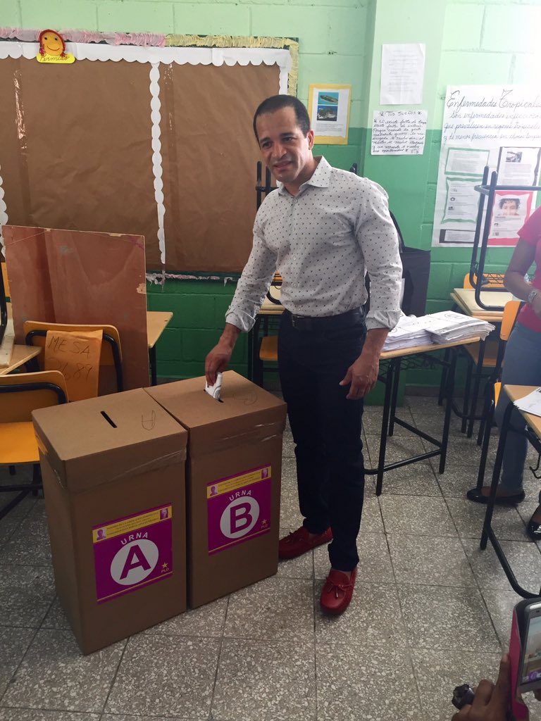 Juan de los Santos tweet media
