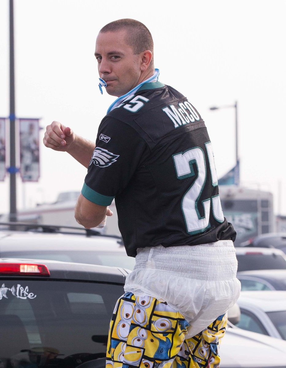 Stephanie Stradley On Twitter Confession I Once Convinced A Bud To Wear A Cowboys T Shirt A Diaper Mt The700level Https T Co 437t5xb2wc Https T Co Pvlkvkrr67