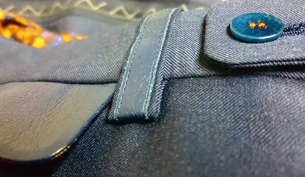 clino_ch's tweet photo. #bespoketailoring #woolleather #suit #trousers. https://t.co/TiSXYWNnUG https://t.co/IrnRJYHeit