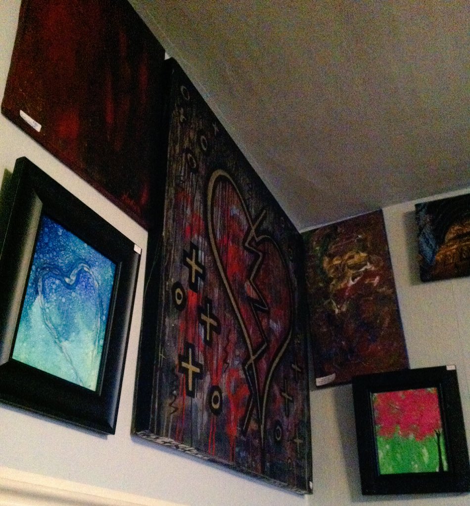 EmmaJustine5's tweet photo. Time to open the doors for final day of #under100artshow. One-of-kind art on sale from 11-7 https://t.co/tScr62SBkm https://t.co/RVmvWFbOB3