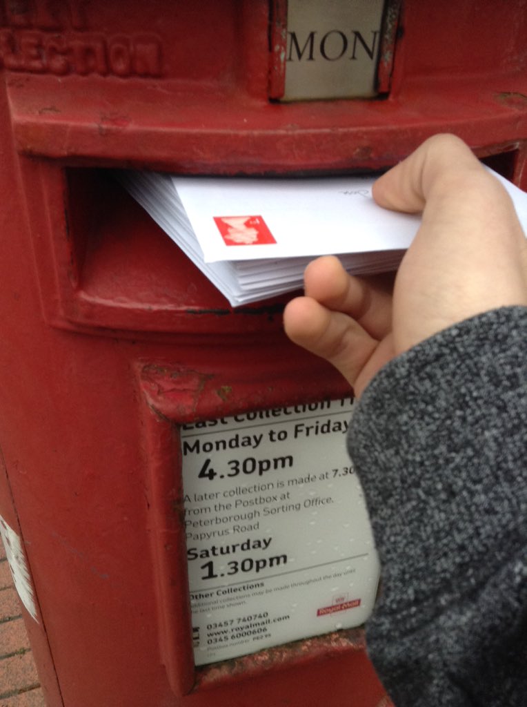 Posted a load of Christmas cards today 🎅🏼 if you want one then just give us a message 😁