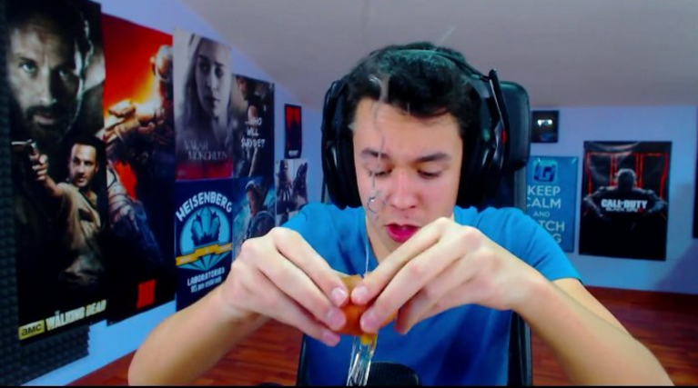 TheGrefg's tweet photo. "Ojo, ojoooo que voy! A LA MIERDA" xDDDD
🍳▶ https://t.co/7omxwz7M8z https://t.co/2eu2sOHPiP