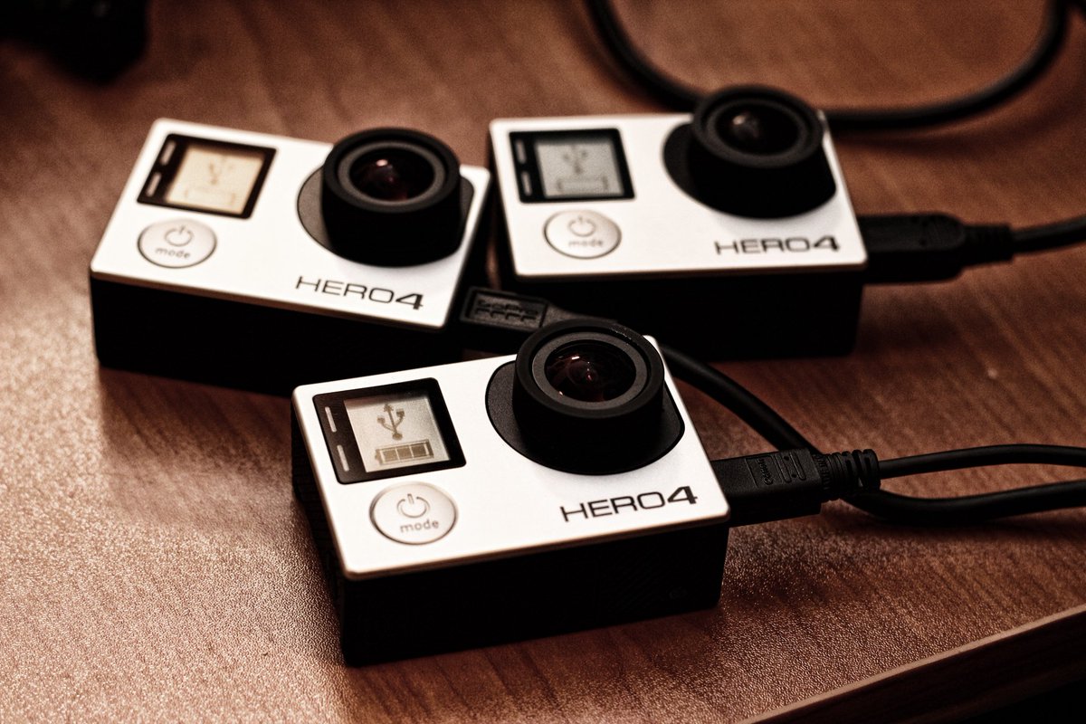 For those about to rock! Dec 18th w/ <a href="/ElliceBlackout/">Ellice Blackout</a> @Aviator_Shades_ <a href="/NoOperator/">No Operator</a> @noliarsbc ow.ly/VOIIG