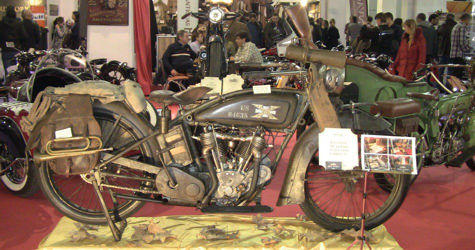 danifdezpad's tweet photo. .@AutoretroBCN 2015: motocicletas clásicas. #AutoRetro2015 #MotoGP: https://t.co/vA45qauPfi https://t.co/rXDIPT1Moo