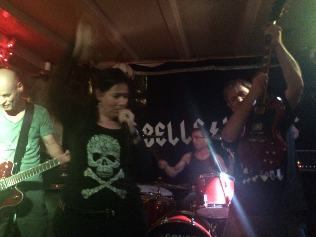 Dndommel's tweet photo. Een geweldige avond gister met #bellshells https://t.co/LbjGw5Ach0