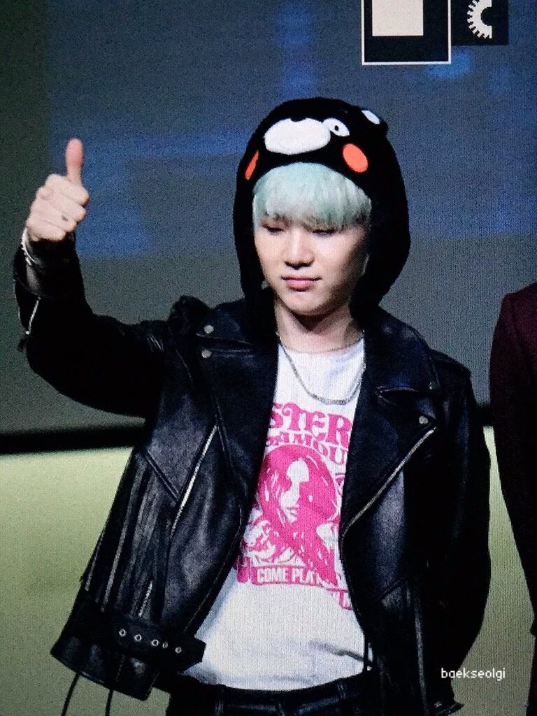 kpoping_24's tweet photo. 焦ったわ。ゆんぎぃこれ着てるんかと思ったし。うわぁ、なんか焦ったわ。
#BTSで妄想 #SJで妄想 https://t.co/0QFrsmbCeu