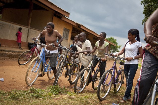 Who agrees that the Bicycle should win the Nobel Peace Prize?bbc.co.uk/news/world-eur…