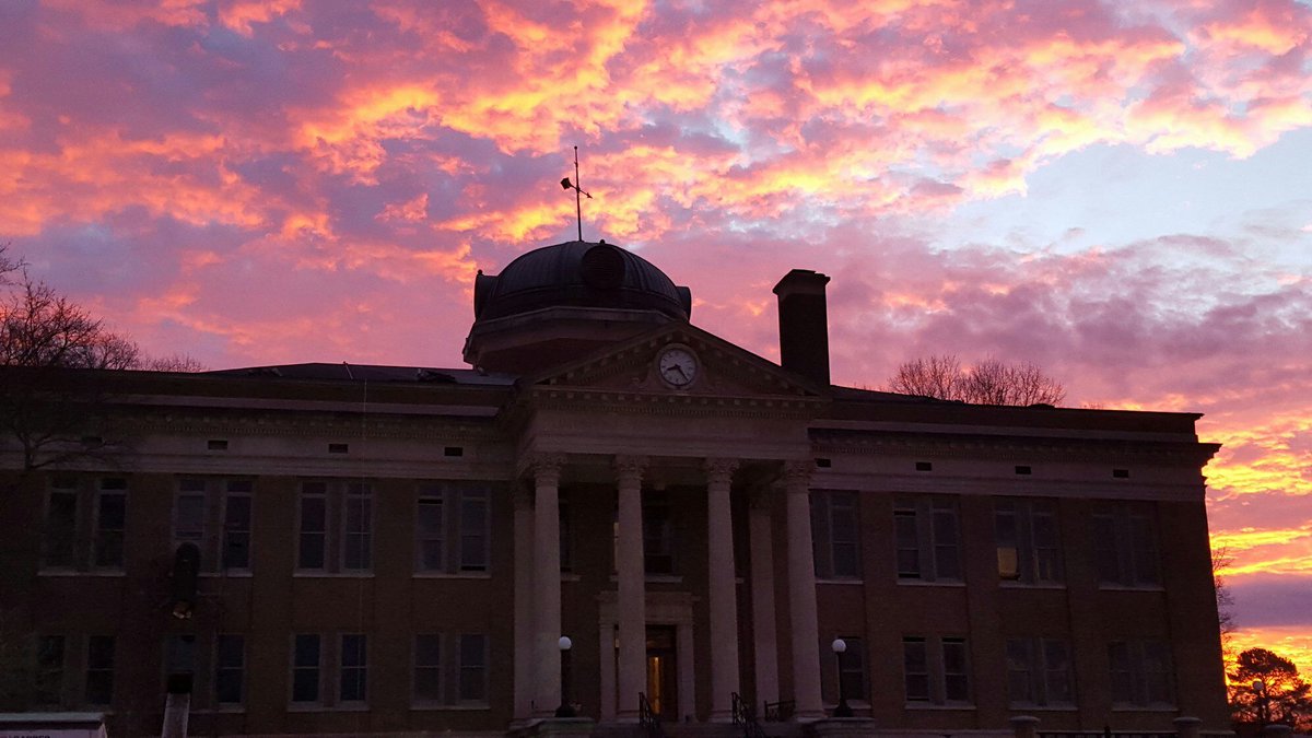 LimestoneRchive's tweet photo. Good morning from Limestone County! https://t.co/pPFbPs1SdV