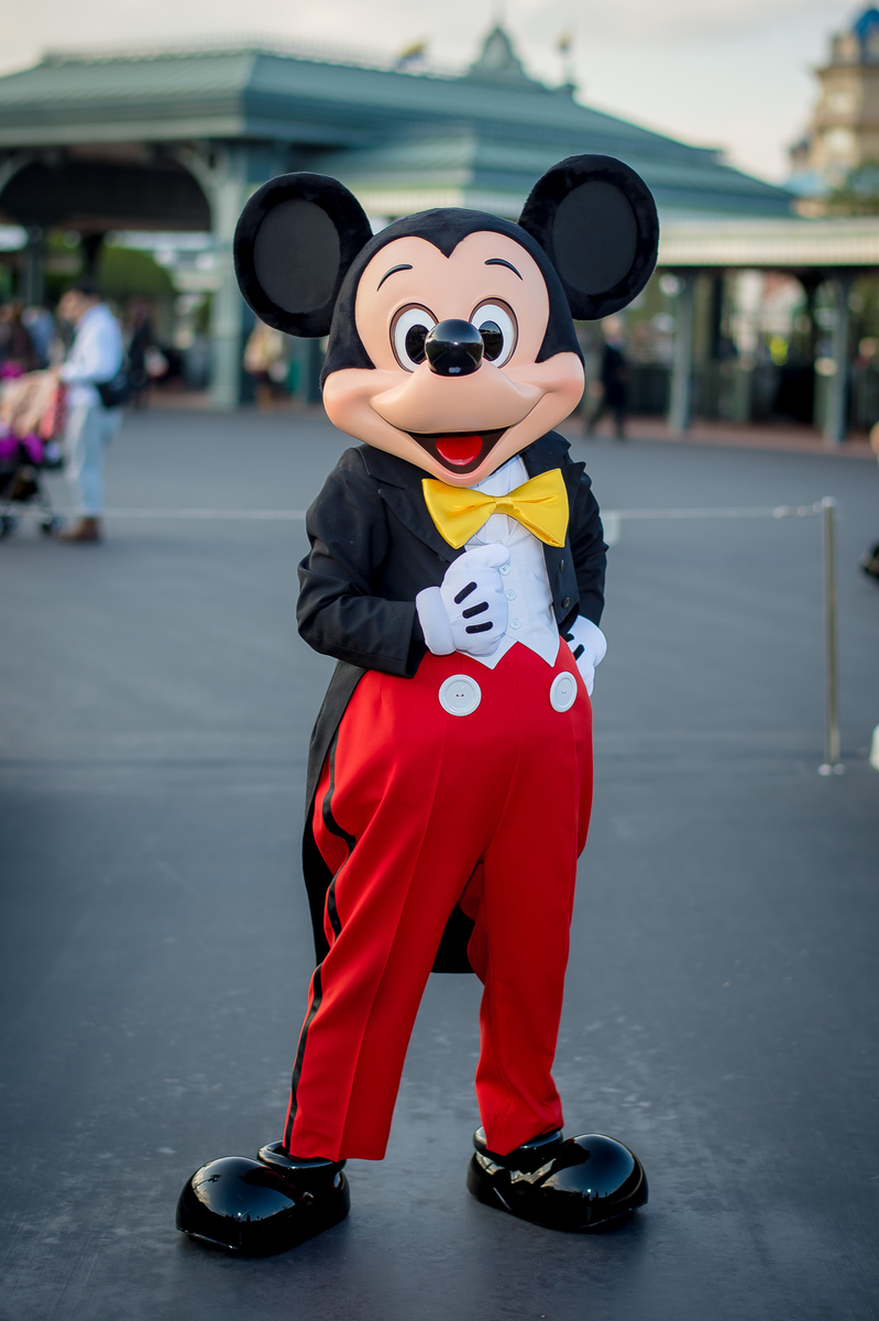 おたふく Twitterissa エントのミッキー 久しぶりに燕尾くん並んでみた 対応が神すぎてまじ惚れそう T Co Pvt7z3ivow