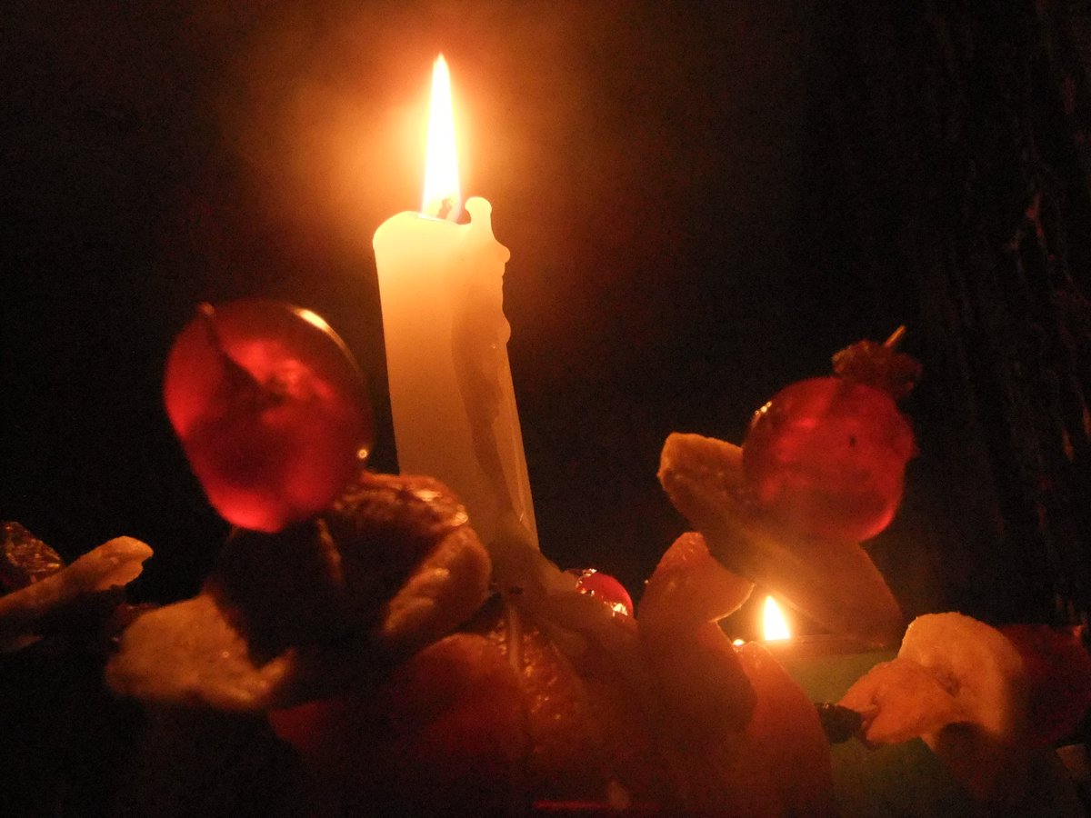 CHRISTINGLE SERVICE: Today is our annual christingle service at <a href="/StGregorysChrch/">St Gregorys Church</a> Crakehall. All welcome 4pm onwards!