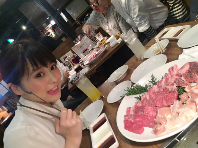 カレンダー発売イベント たくさん来てくれて一安心😯💜 ありがとうございまさた(⑉&deg;з&deg;)♡  久しぶりに PINKEY会えてHAPPY  やっぱ好きだなー♡仲良し👯  焼肉も美味しかった🍖🍴 https://t<a href="/tag/%E6%9D%B1%E4%BA%AC%E5%96%B0%E7%A8%AE"class="tags"><span>#東京喰種</span></a>