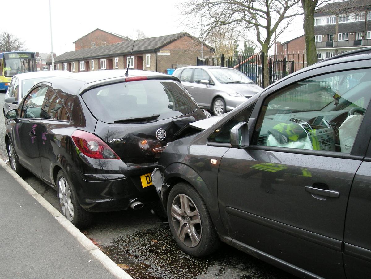 @gmptraffic
#GMPMotorcycleUnit. Driver runs into back of parked car. No Docs & Due care. To court.