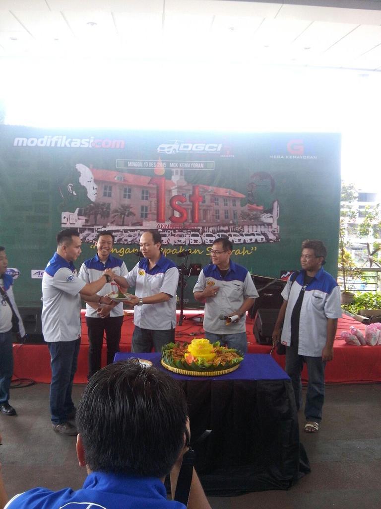 mycrimefactory's tweet photo. Perayan ultah dgci batara #aksidgci #dgci @ID_Datsun @DGCIMedia https://t.co/Xc64yqClYz