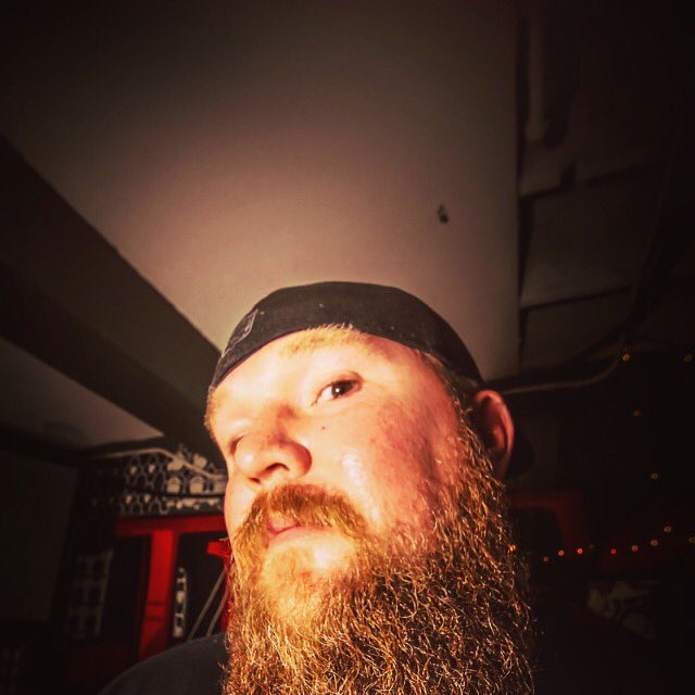 BukowskiCo's tweet photo. Taken at whisker bent and hell bound. Using Bukowski black label prototype beard oil and our beard balm. https://t.co/lK9Vh2t42j