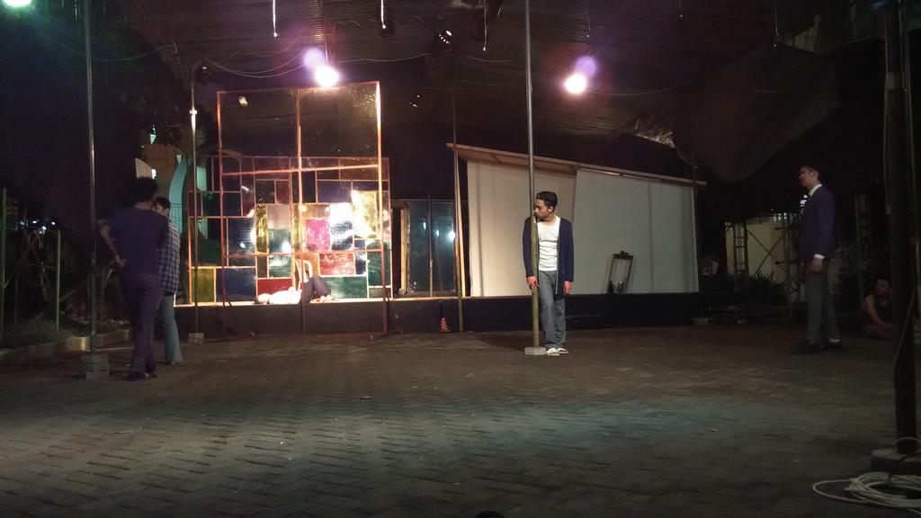 teatertangga's tweet photo. Semangat MACBETH!!!! https://t.co/jUH8PpH6Dm