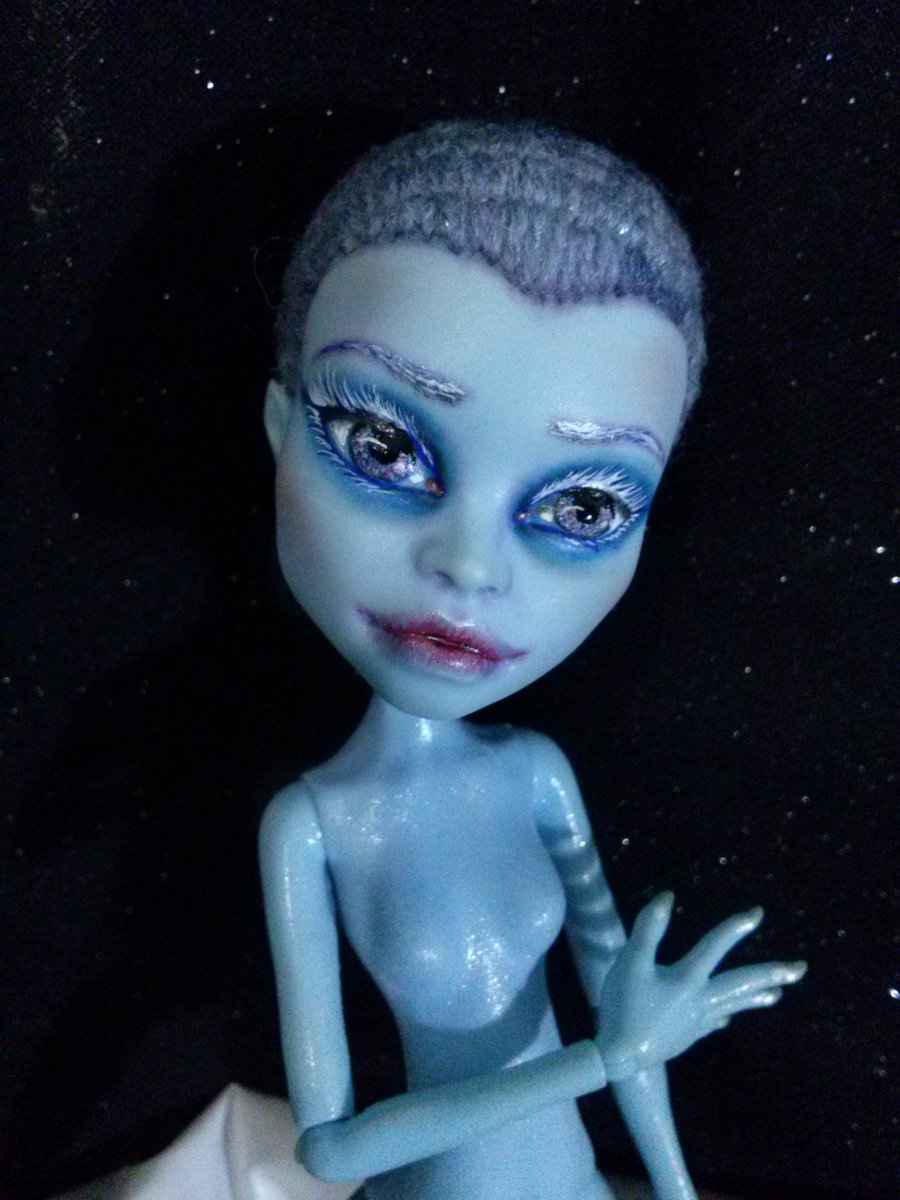 DaryaCreativika's tweet photo. #creativika, #ooak, #dolls, #monsterhigh https://t.co/JydXIzTej3