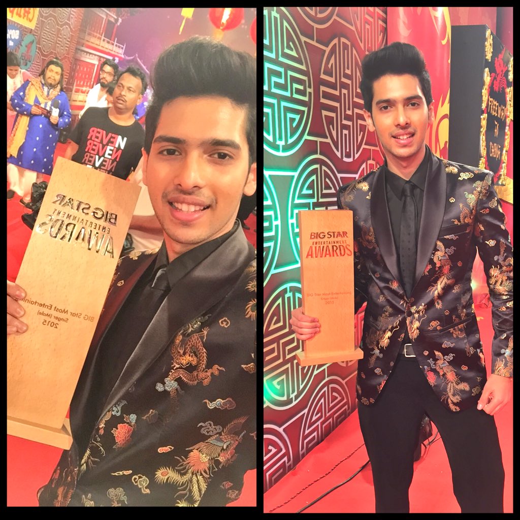 ArmaanMalik22's tweet photo. I won it guys!! For #TumheApnaBananeKa thank you @AmaalMallik &amp; Bhushan Ji!! I can't express how amazing I feel rn💯🙈 https://t.co/UjiXsZb6vb