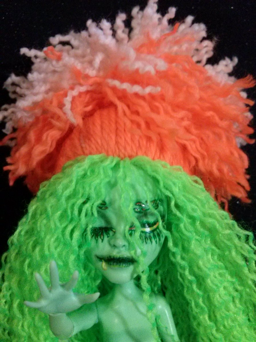 DaryaCreativika's tweet photo. #creativika, #ooak, #dolls, #monsterhigh https://t.co/46W5cIl3tV
