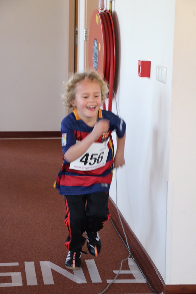 Trappenlooprace's tweet photo. #Alphatoren #Enschede kids Finish  #Upstairs #open NK #Trappenlooprace #TLRace https://t.co/2jF00YlEvF
