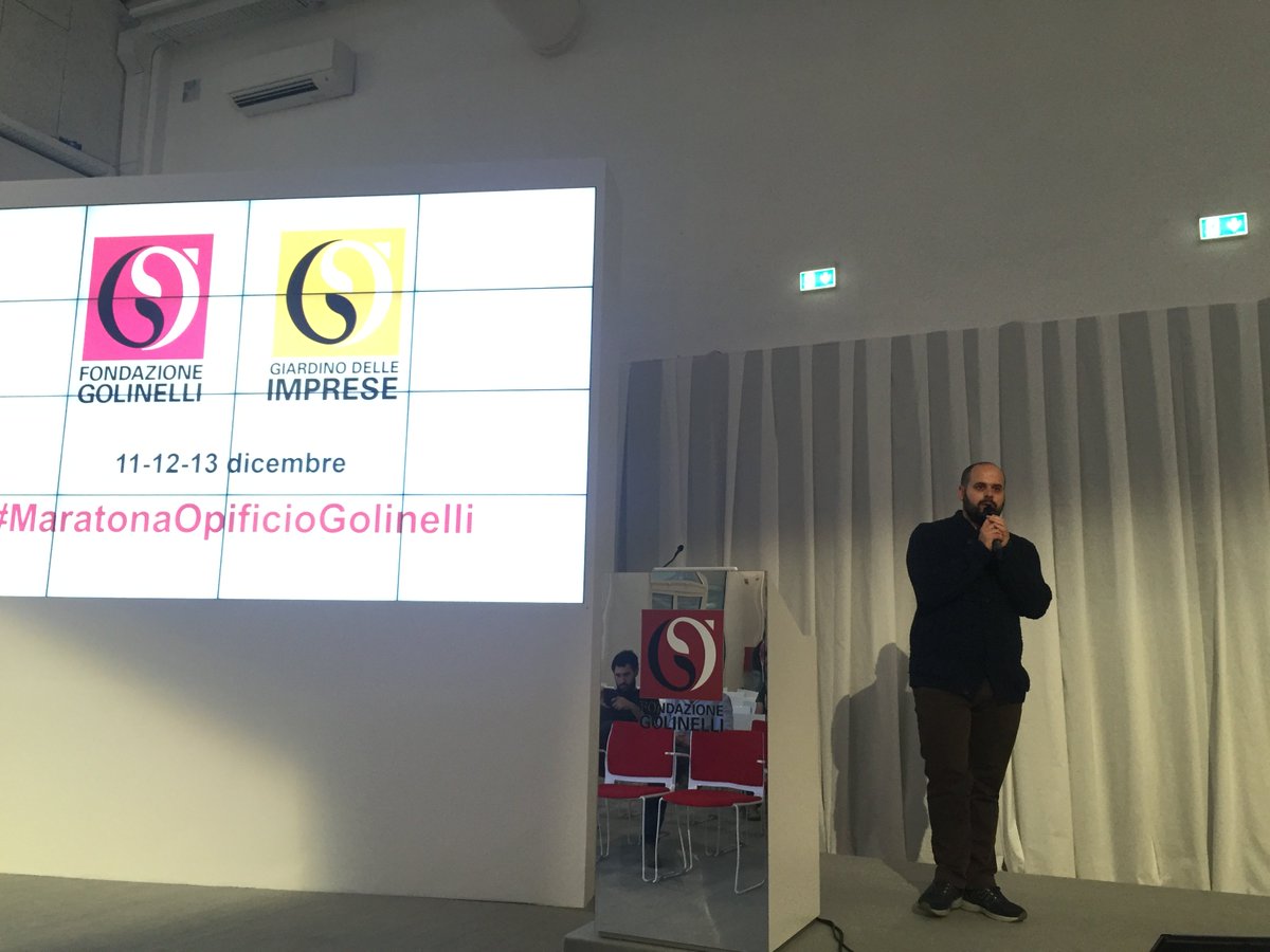 SWBologna's tweet photo. @SimoneSantagata da il via alle presentazioni delle idee di impresa! #swbo2015 https://t.co/vxfHodF1B3