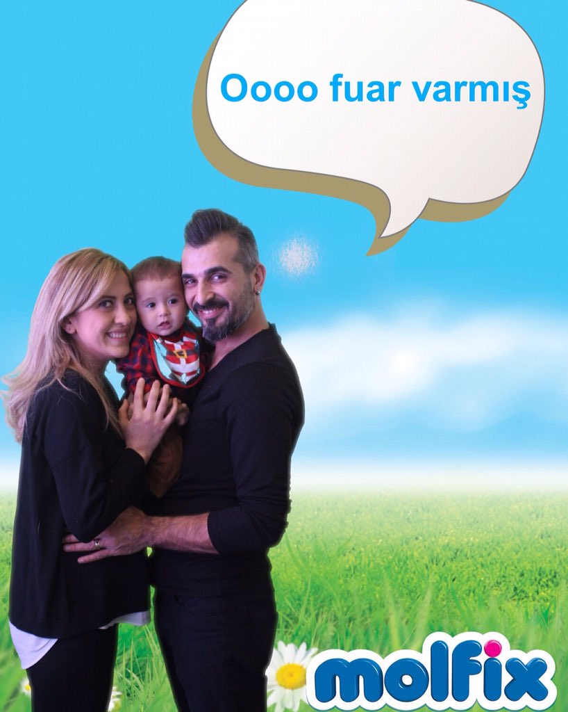 MolfixFuarda's tweet photo. Molfix ile mutlu fuar hatırası 😊😊😊 #MutluBebeklerMutluYarınlar #Molfix https://t.co/iZ2o3OlnI6