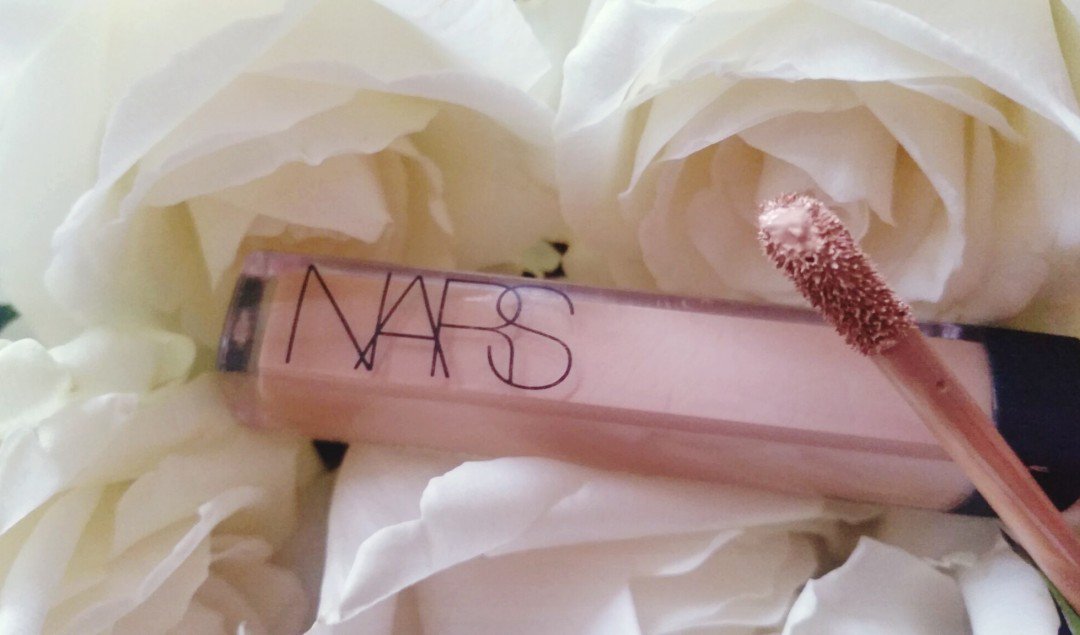 rabbitnpig's tweet photo. One of our favourite concealers is the #NARS radiant creamy concealer https://t.co/KCVoBGXF29 @nars_makeup https://t.co/3ewDw0P5p0
