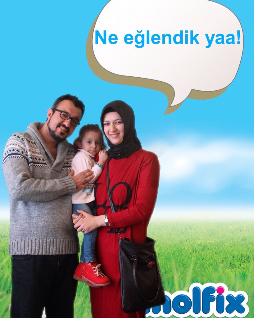 MolfixFuarda's tweet photo. Molfix ile mutlu fuar hatırası 😊😊😊 #MutluBebeklerMutluYarınlar #Molfix https://t.co/10b9ItZC4V