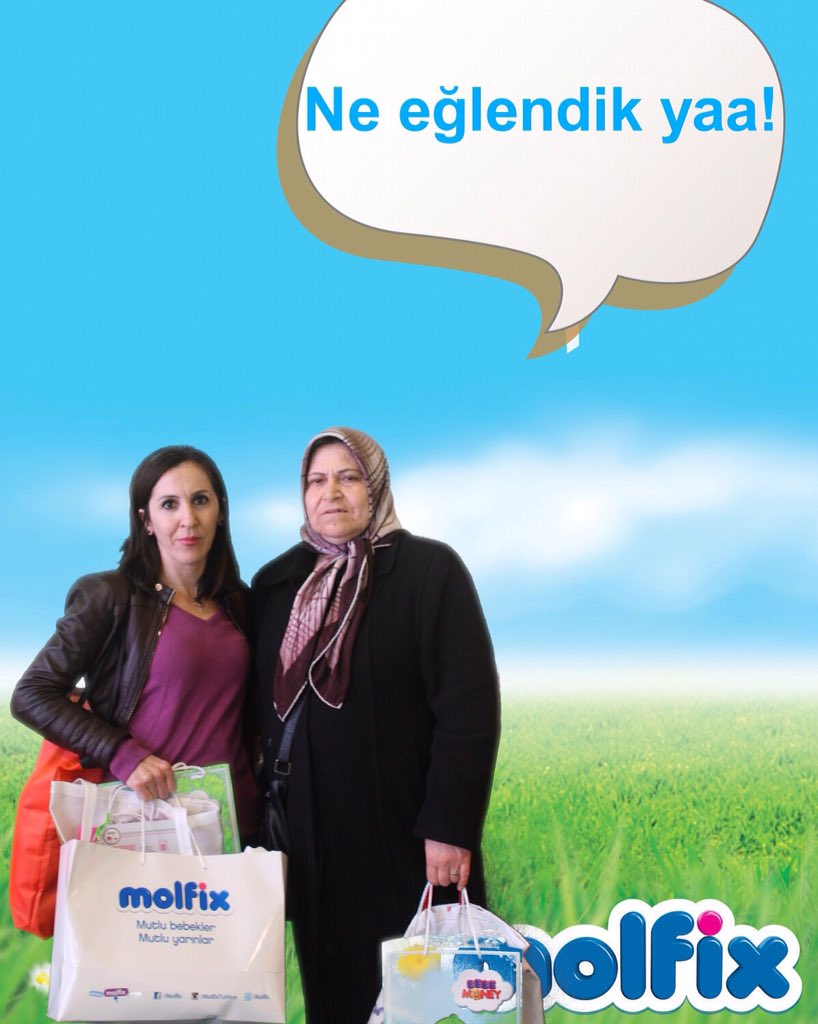 MolfixFuarda's tweet photo. Molfix ile mutlu fuar hatırası 😊😊😊 #MutluBebeklerMutluYarınlar #Molfix https://t.co/Qgp82xLNPj