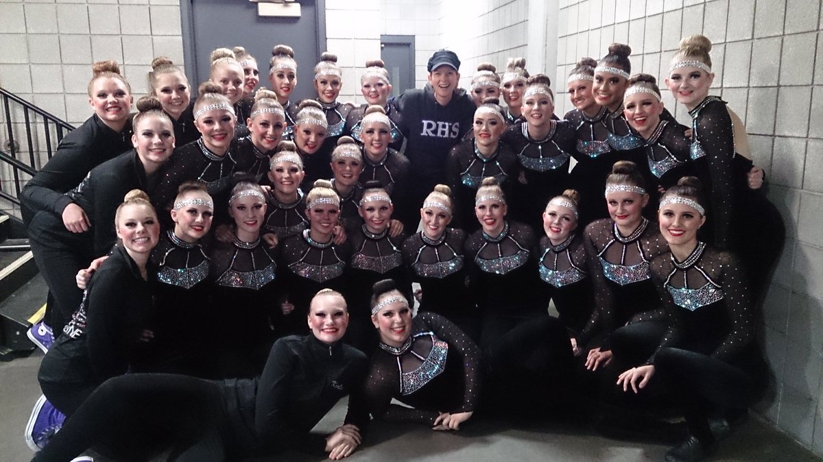 silverline62's tweet photo. It's pretty cool when your principal comes to watch your amazing RHS Silverline compete!  @GoughCarolyn https://t.co/wvVqEjzgPx