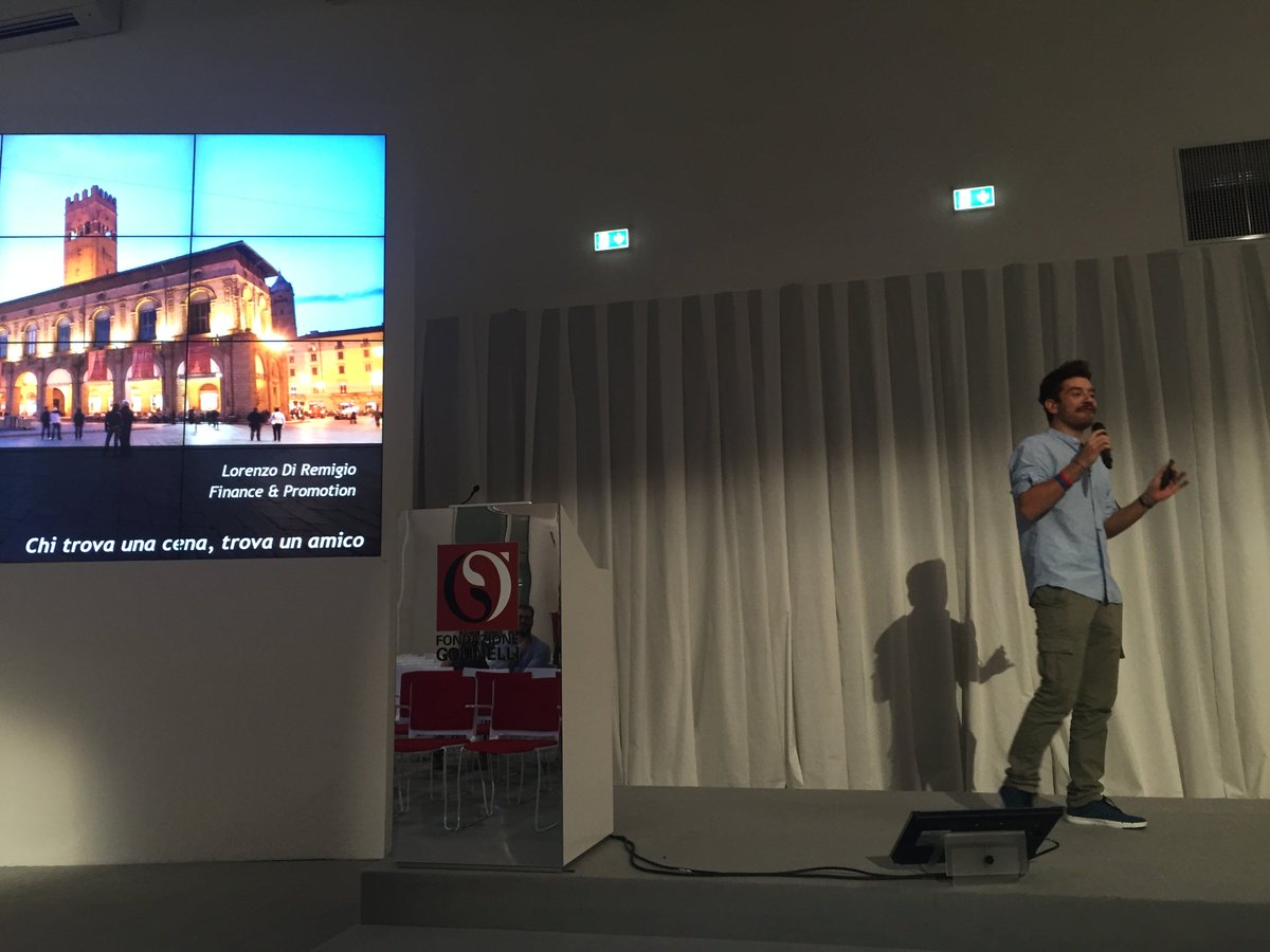 SWBologna's tweet photo. Cerchi amici a Bologna? Ci pensa Cena Random! #swbo2015 https://t.co/Tym6BDPZP3
