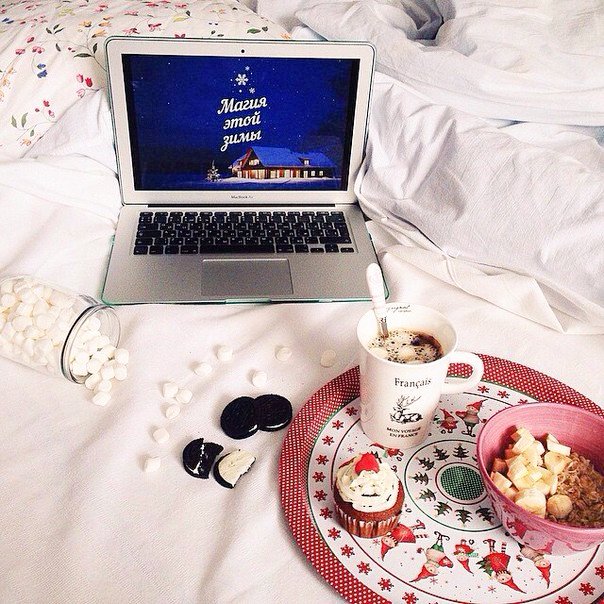 AlonaGalichenko's tweet photo. В ожидании волшебства🙆🐇🍬🍕❄⛄🌞🌌 https://t.co/yhhx1FLkJ2