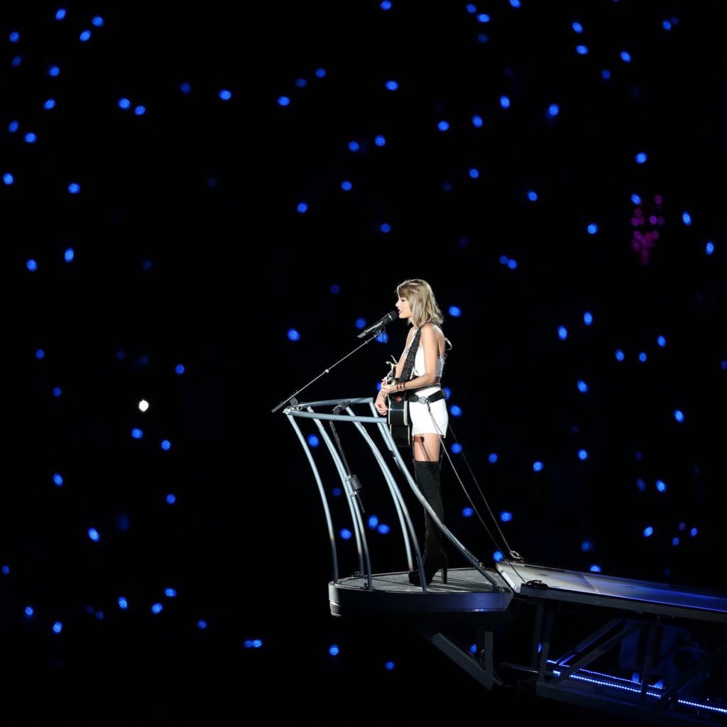 Gillette Stadium tweet media