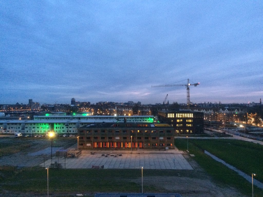 ML_A's tweet photo. Housewarming in de Houthaven #blok0 https://t.co/ozTvTmRsxo