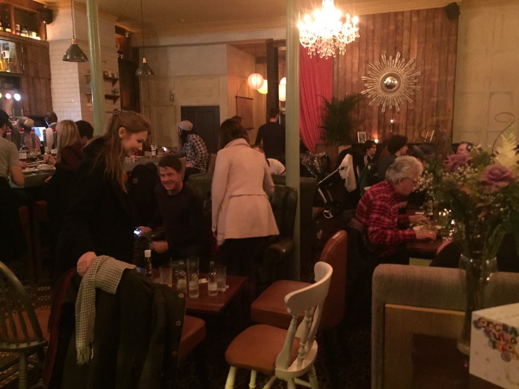 TomBlundell5's tweet photo. Amazing atmosphere, really busy, loving this venue @teahouse_stokey https://t.co/kkkU1ielov