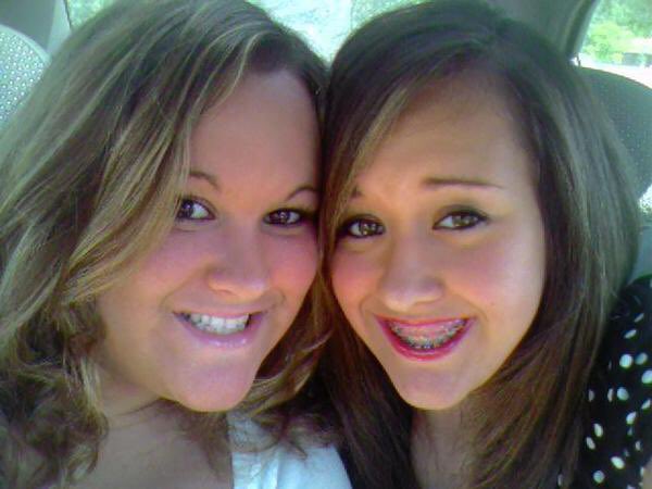TequilaTiia's tweet photo. Ah snap. 😂 @Ladyy_Rhoda #2007flashback #cheerleaderdays https://t.co/QO1k6KXABM