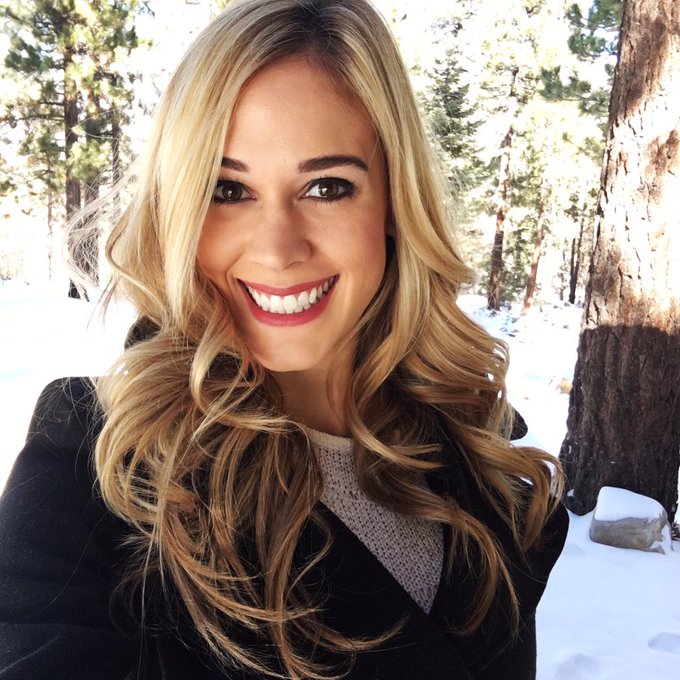 Good morning y'all!!!! 2 more days of filming then it's back to the big city 🐻🌨☀️☃❄️ #happysunday https://t<a href="/tag/happysunday"class="tags"><span>#happysunday</span></a>