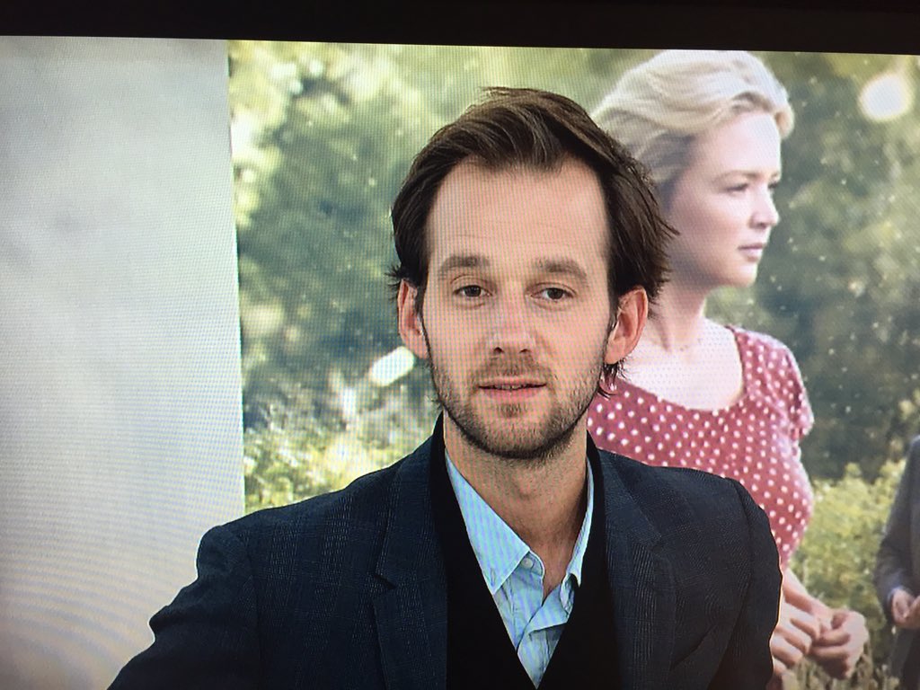 jburbain's tweet photo. Connaissez-vous Benjamin Lavernhe @BenLavernhe de la Comédie-Française @ComedieFr ? Il est à 18h40 sur @TV5MONDE https://t.co/Iwv0wiUqTD