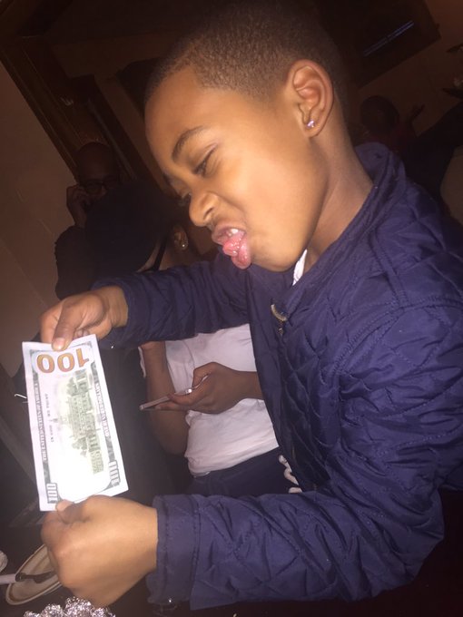 Watch Crump's leaked NSFW photo on TwXstars