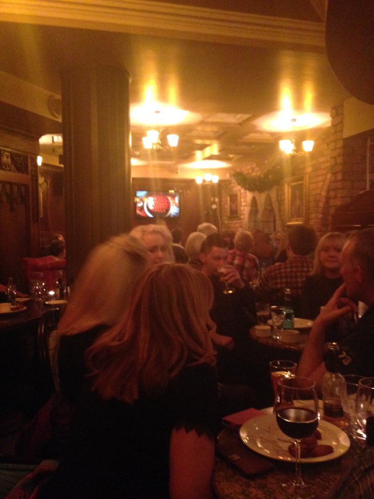 Fionnadh's tweet photo. Great turn out for Cathy in Monaghan tonight #gibo #IrishBakeoff https://t.co/88gO3EmLYr