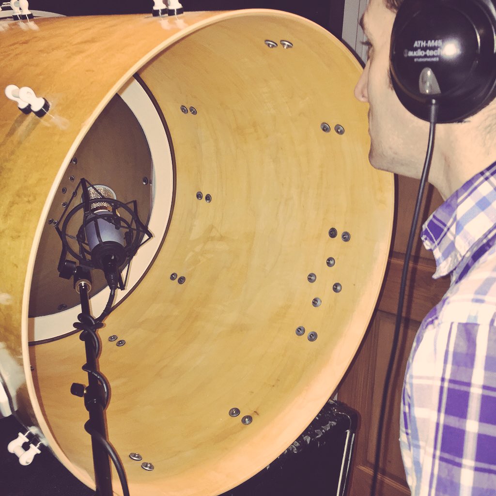 BruceWiegner's tweet photo. Wanted to capture a tiny reverb plate without a plugin. #Experimenting 🙌🏻 @DangerClubPA https://t.co/P781LOdhD4