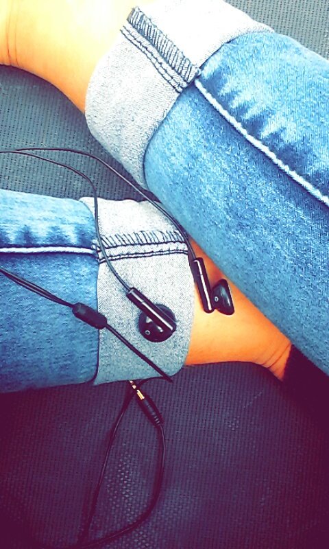 cloe_mld's tweet photo. ♪ Ma seule raison de vivre ♪ https://t.co/V0hx7JyOQk