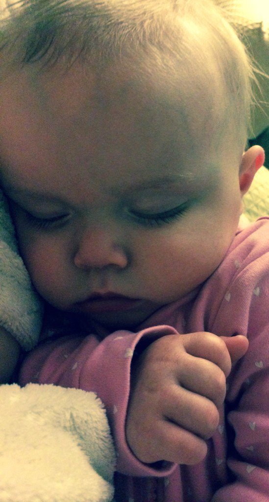 faye_betts's tweet photo. Never to old for sleepy cuddles with her Mumma.. #outforthecount #lazysunday #thoselashes #thatpout #shemeltsme IAB💗 https://t.co/4Ar6NCLUGM