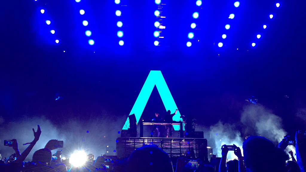 DJMagPH's tweet photo. This time, we can't go home.

Axwell Λ Ingrosso

#DJMAGPHatSONIC
#DJMAGPHILIPPINES https://t.co/SjwP76FnWF