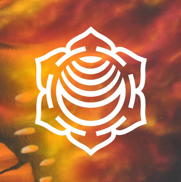 ModernOM's tweet image. What's your #passion? #secondchakra #creativity #art #painting #dancing #movement #artistry #modernom