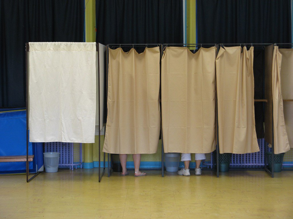 LePerif's tweet photo. AUX URNES – Une participation en hausse par rapport au premier tour https://t.co/X89SQgwynu https://t.co/PYcsSnKKQS
