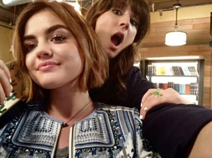 AnnaL87's tweet image. Bella vita.😂😂😂 #PLL #PLLSeason6 #PLLIsBack #PrettyLittleLiars #Aria #Spencer