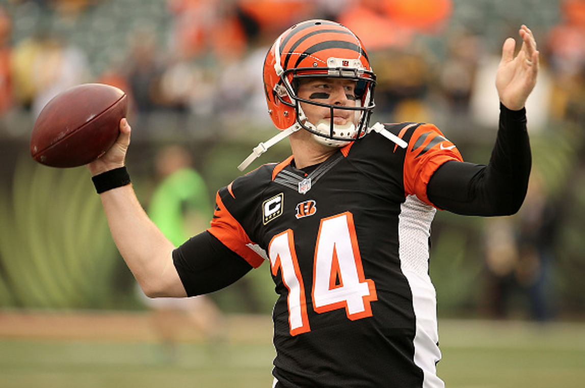 SportsCenter's tweet photo. Andy Dalton is done for the day. 

The Bengals announce Dalton will not return with a thumb injury. https://t.co/ANCLTPgisv